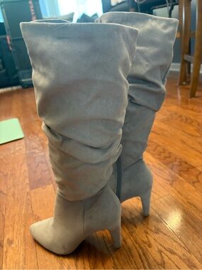 Christian Siriano Taupe Slouch Knee High Heeled Boots Size 8